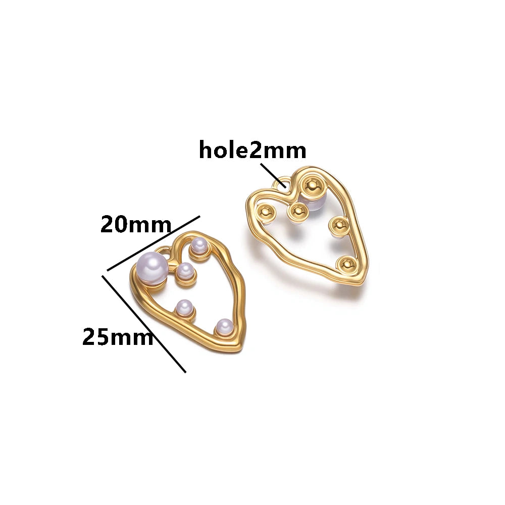 Vintage Simple Pendant 18k Gold Plated Stainless Steel Hollow Heart-Shape Pearl Charm Pendant for DIY Necklace Jewelry Making
