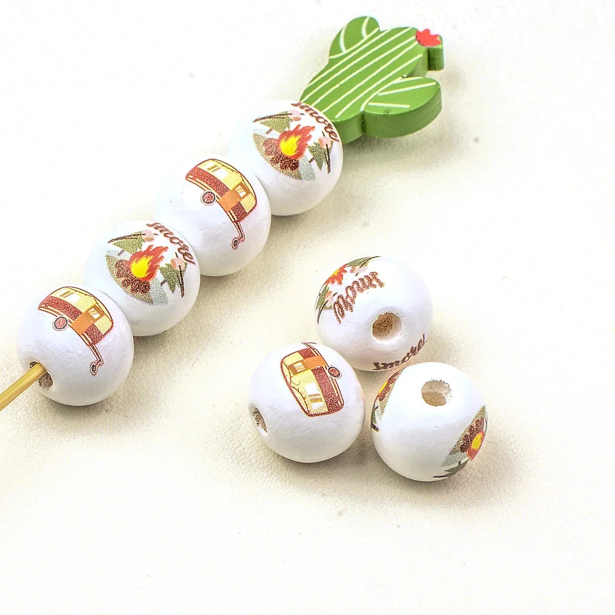 15pcs camping style Hand-painted colorful wood bead Charm Large Hole Bead for Gift DIY Necklace Bracelet Jewelry Accessories