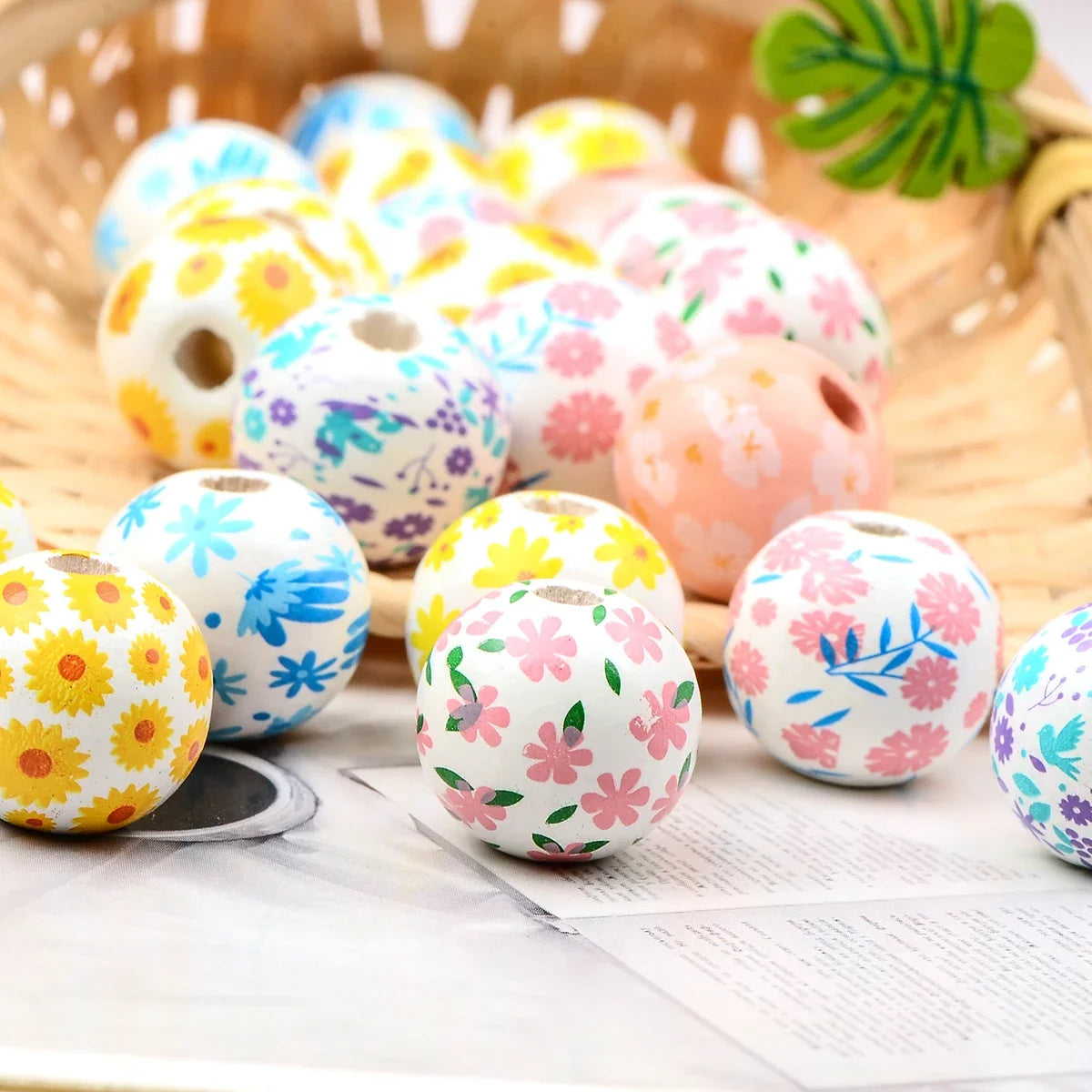 15pcs Beautiful wooden bead with various flower pattern Charm Large Hole Bead for Gift DIY Necklace Bracelet Jewelry Accessories