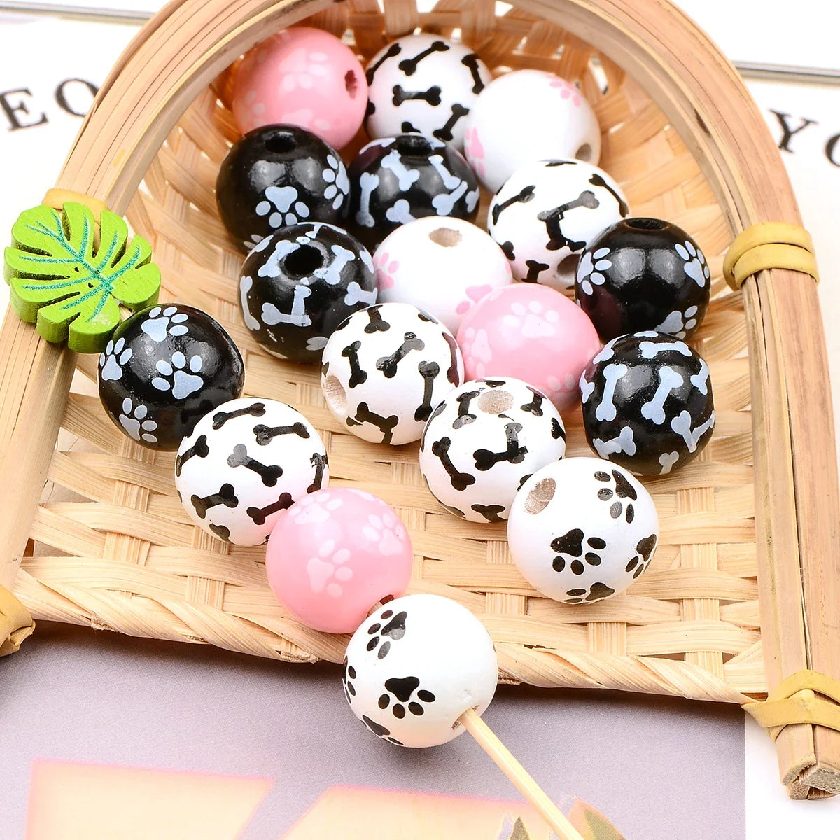 15pcs Dog footprint and bone Printed pattern wood bead Charm Large Hole Bead for Gift DIY Necklace Bracelet Jewelry Accessories