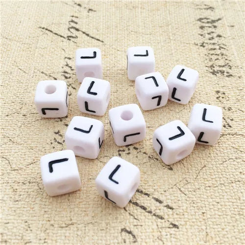 100PCS 10*10MM Square Acrylic Letter Beads Single Alphabet A ABC Mix Printing White English Character Bracelet Jewelry Beads