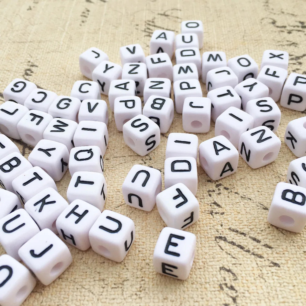 100PCS 10*10MM Square Acrylic Letter Beads Single Alphabet A ABC Mix Printing White English Character Bracelet Jewelry Beads