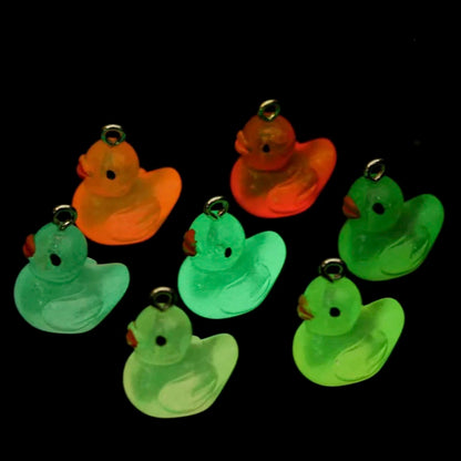 50Pcs/Lot Duck Star Ocean Animal Random Resin Charms Pendant Beads For Jewelry Making Findings DIY Bracelet Earring Accessories