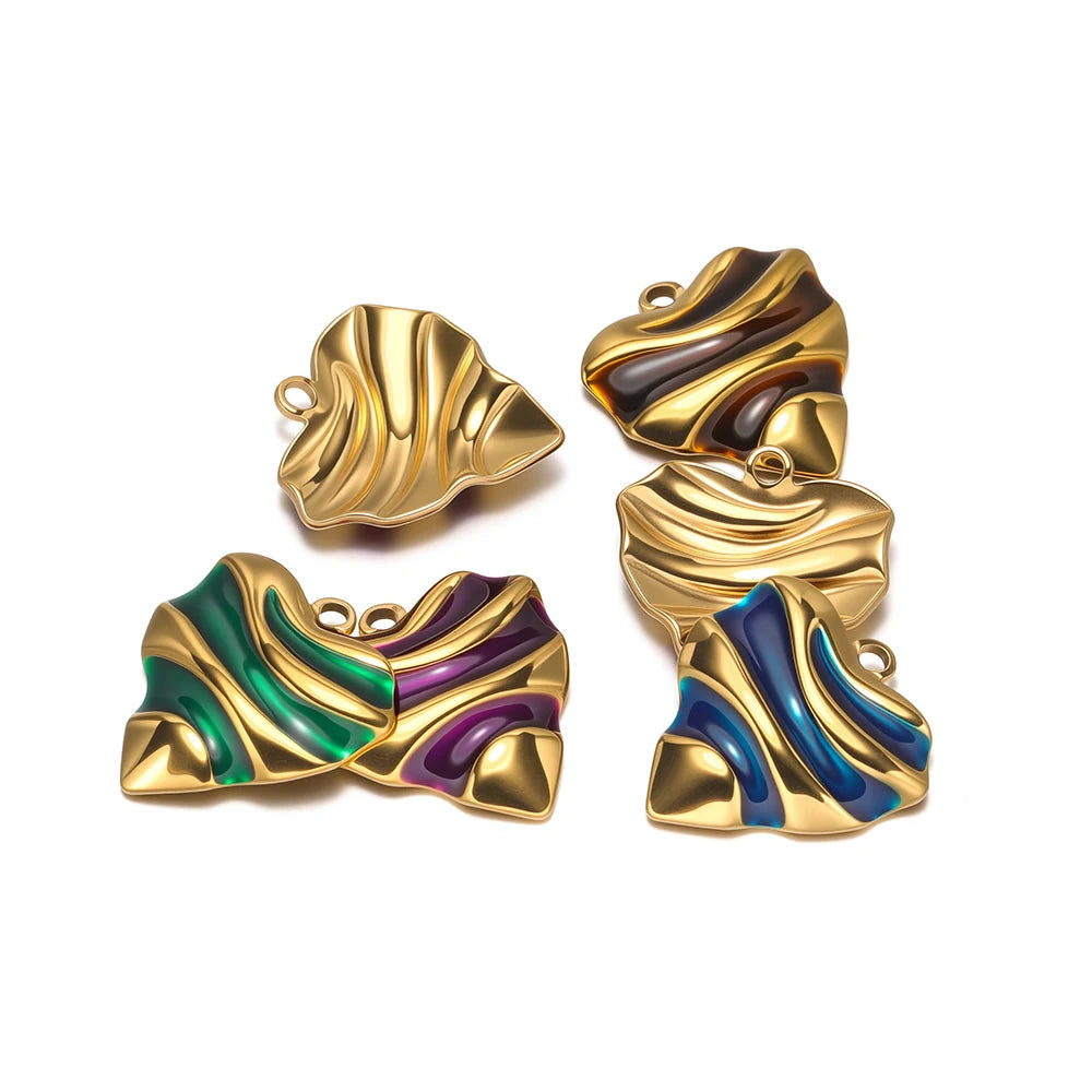 Vintage Exquisite Stainless Steel 18k Gold Plated 26*24mm Enamel Heart Charm Pendant for Diy Jewelry Making Wholesale