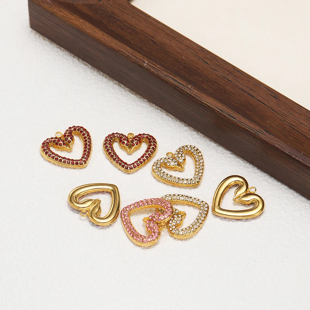Wholesale Stainless Steel Gold Plated Two Snakes Colored Zircon Hollow Heart Charm Pendant for Necklace Jewelry Making