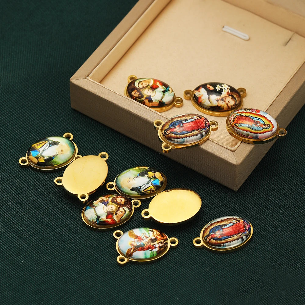 Wholesale 18k Gold Plated Stainless Steel  Religious Jesus the Madonna Oval Charm Pendant for DIY Necklace Jewelry Making