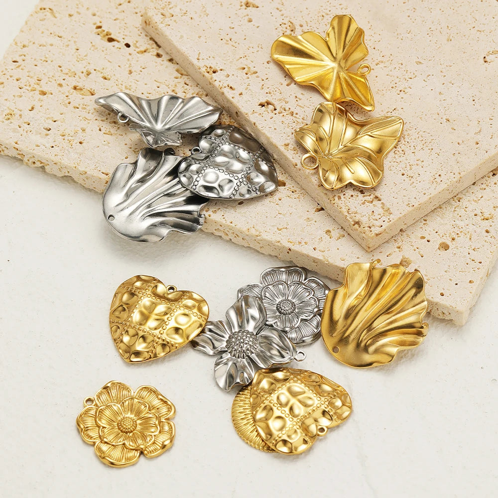 Vintage Stainless Steel18k Gold Plated Heart Flower Leaves Charms Pendant for DIY Jewelry Necklace Earring Making