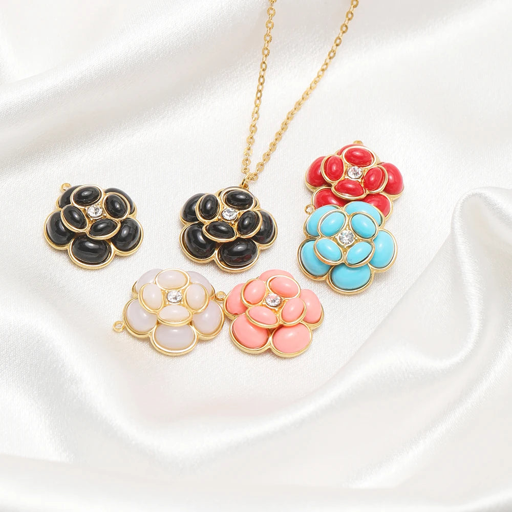 Exquisit Stainless Steel 18k Gold Plated Hollow Flower Zircon Charms Pendant for DIY Jewelry Necklace Making