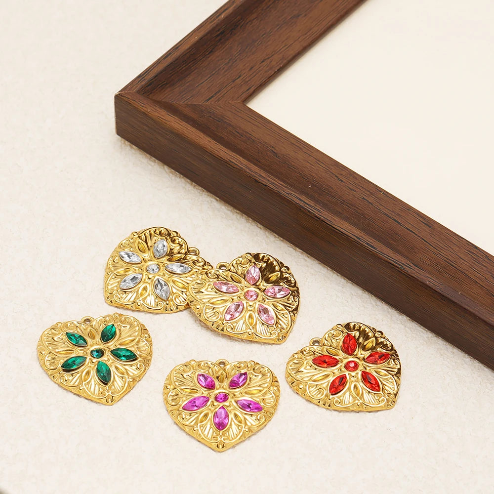 Heart Shaped Charm18k Gold Plated Stainless Steel Five-petaled Flowers Zircon Pendant for DIY Necklace Jewelry Making