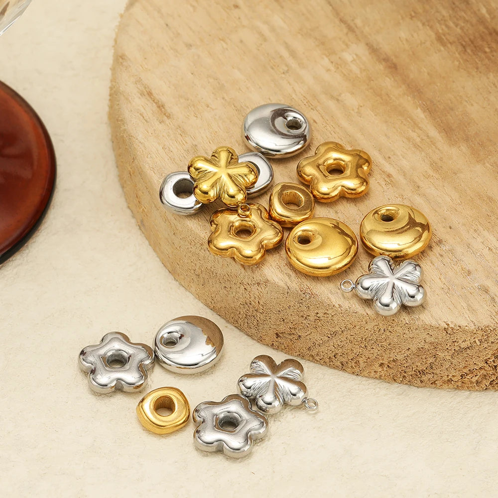 Simple Cute Pendant 18k Gold Plated Stainless Steel Hollow Flower Round Handbag Charm Pendant for Jewelry Making Accessories