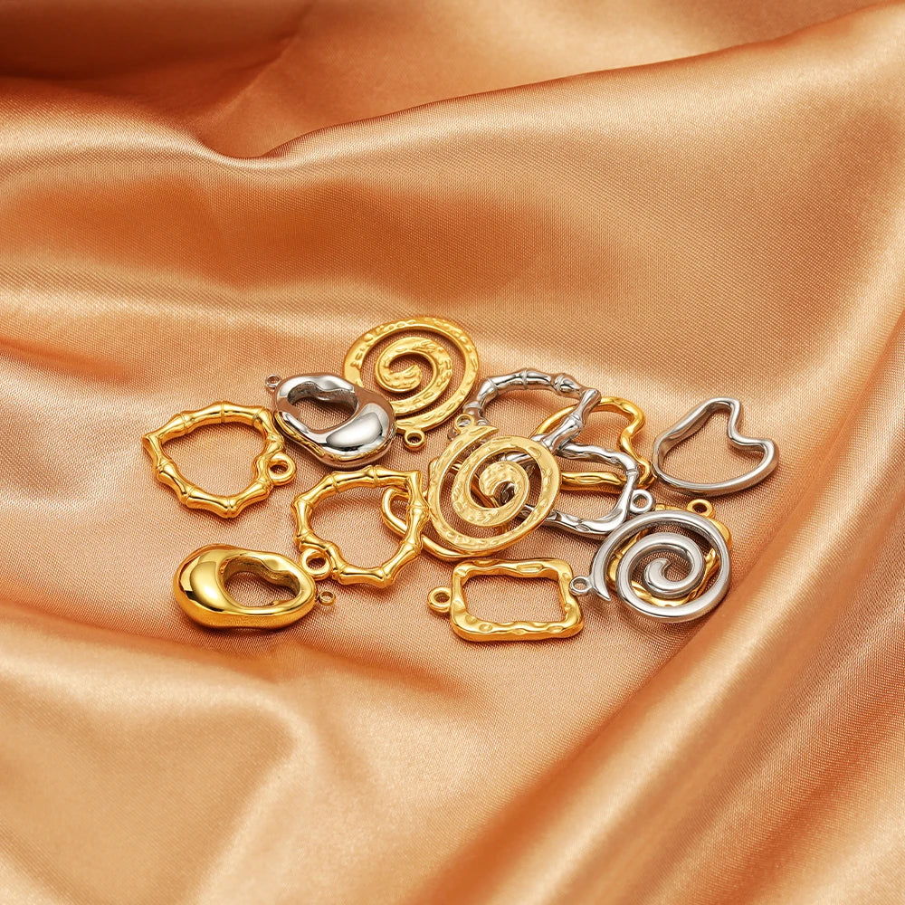 Hot Sale Fashion 18k Gold Plated Stainless Steel Creative Spiral Vortex Heart Square Handbag Charm Pendant for Jewelry Making