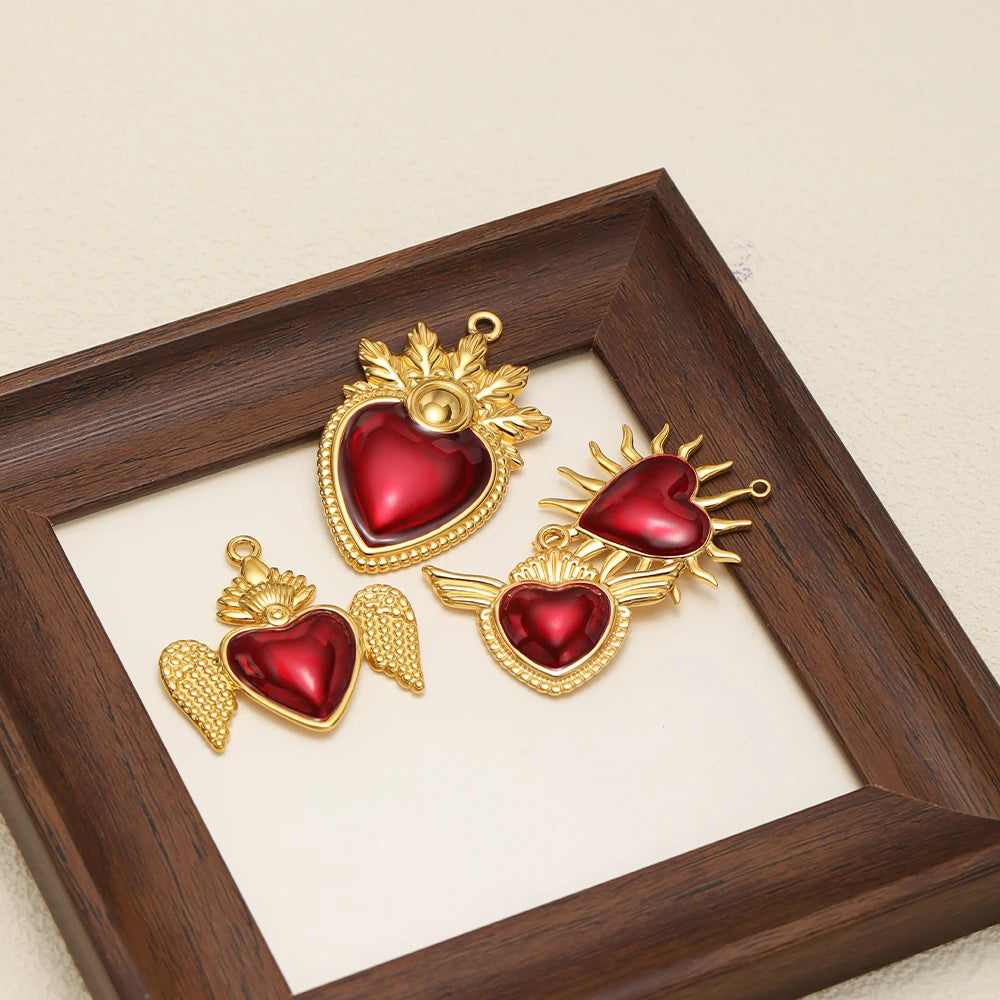 Fashion Design Stainless Steel 18k Gold Plated Red Enamel Heart Charm Pendant for Jewelry Necklace Making Accessories