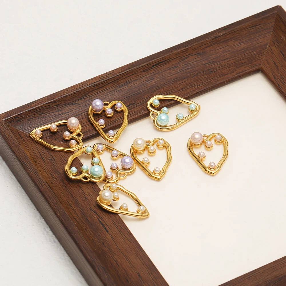 Vintage Simple Pendant 18k Gold Plated Stainless Steel Hollow Heart-Shape Pearl Charm Pendant for DIY Necklace Jewelry Making