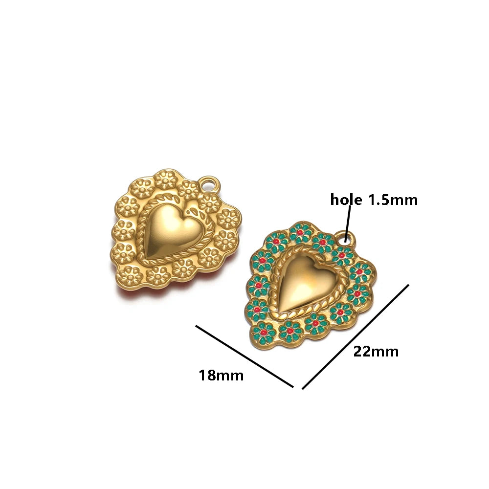 Hot Selling 304 Stainless Steel 18k Pvd Gold Plated Flower Pattern Heart Charm Pendant for Jewelry Necklace Making