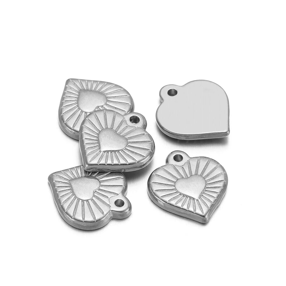 Vintage Stainless Steel 18k Gold Plated 15.5mm Heart Charm Pendant for Jewelry Necklace Making Accessories