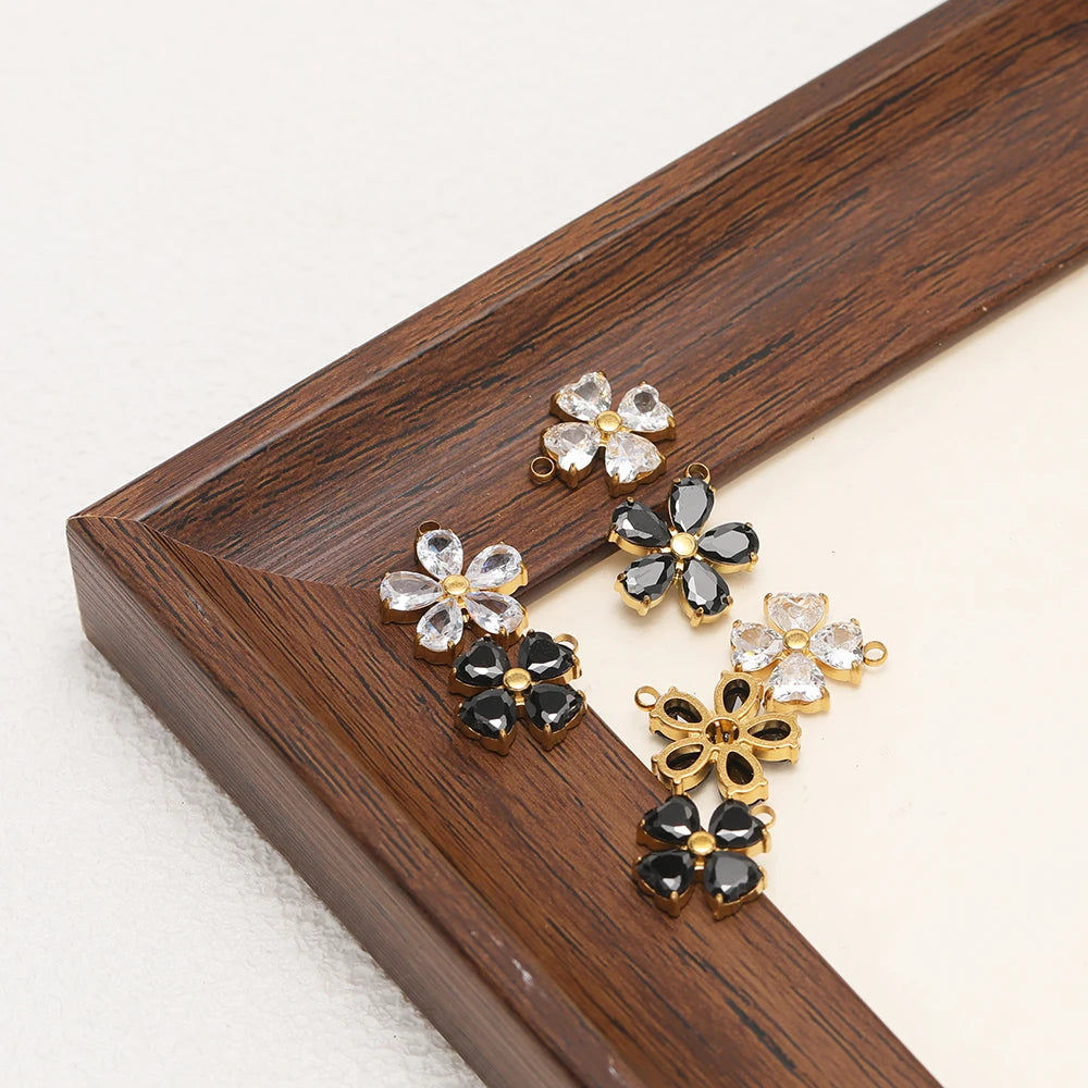 New Arrival Stainless Steel 18k Gold Plated Zircon Four Leaf Clover Flower Charm Pendant for Diy Jewelry Making Wholesale