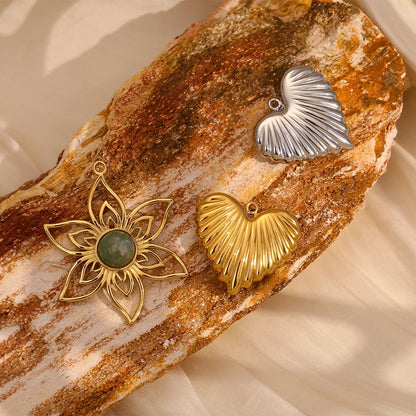 Fashion Stainless Steel 18k Gold Plated Heart Lock Flower Charms Pendant for DIY Jewelry Necklace Making