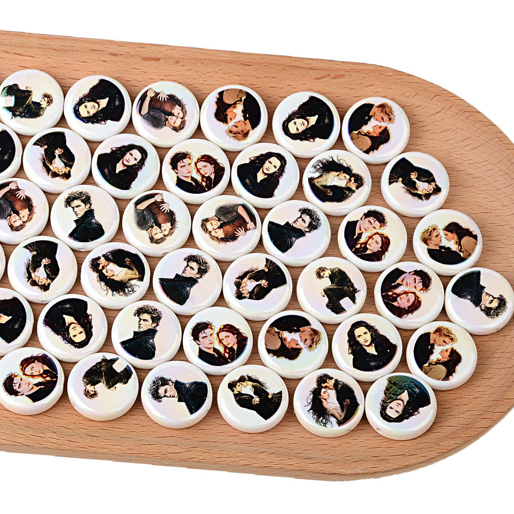 100Pcs Hot Selling Jack Ruth Twilight Character Through Hole Acrylic Beads DIY Bead Pen Keychain Car Hanger