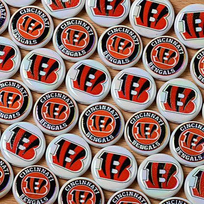 100Pcs 24mm NFL Football Team Acrylic Double Sided Printed Through Hole Beads DIY Bracelet Round Cake Beads